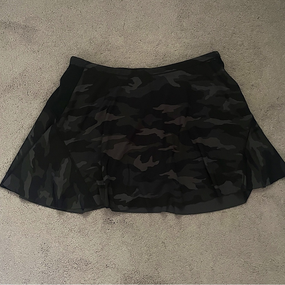 Athleta Camo Match Point Skort
